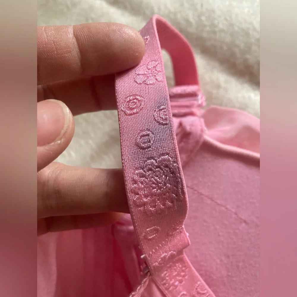 Pink push up bra - Picture 3 of 4